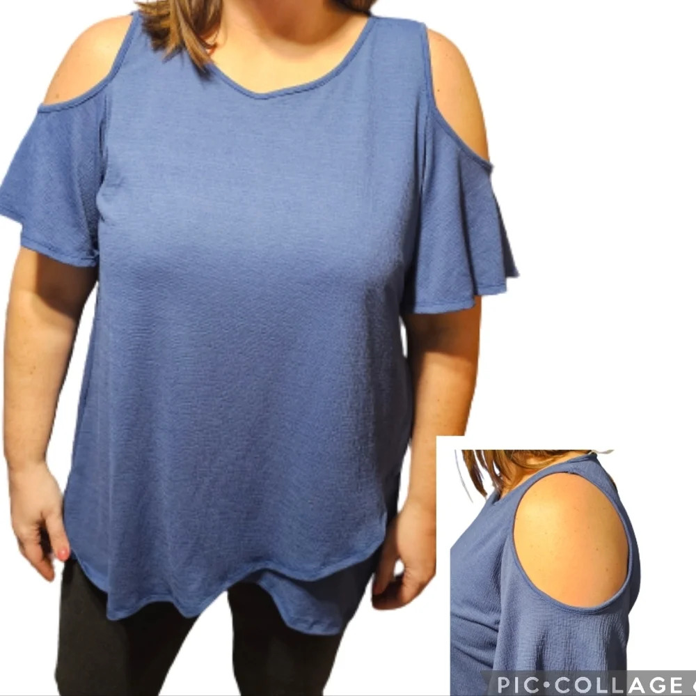Sweet Lindsey Blue Cold Shoulder Top NWT